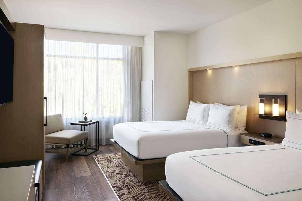 The Eddy Hotel Tucson, Tapestry Collection By Hilton Phòng bức ảnh